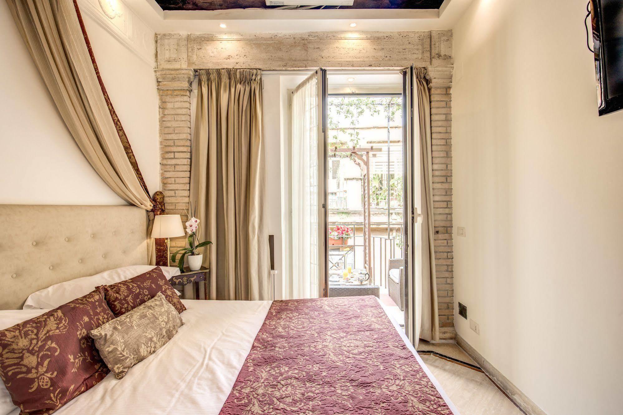 Pantheonview - Luxury Suites Roma Esterno foto